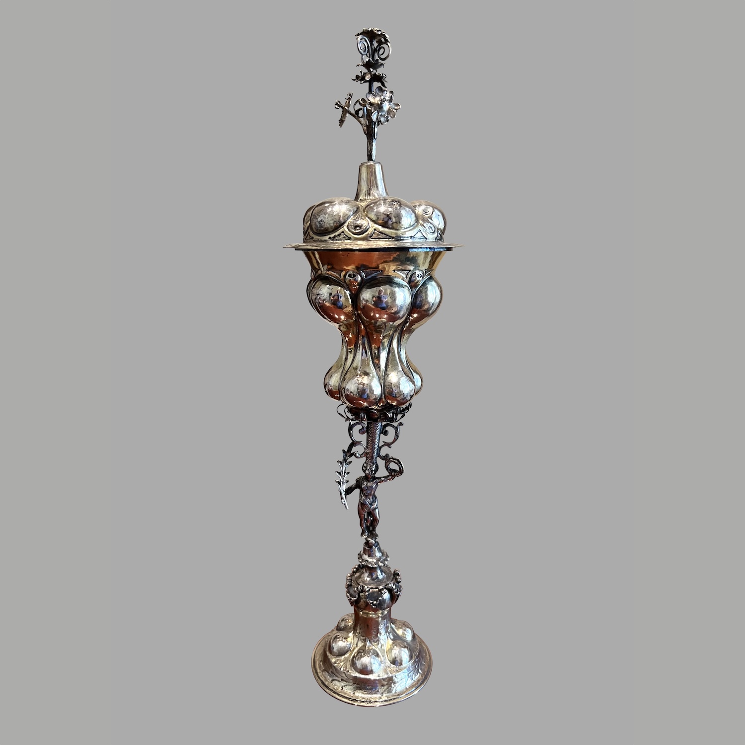 seventeenth-century-nuremberg-silver-gilt-goblet-cover-a1021-41