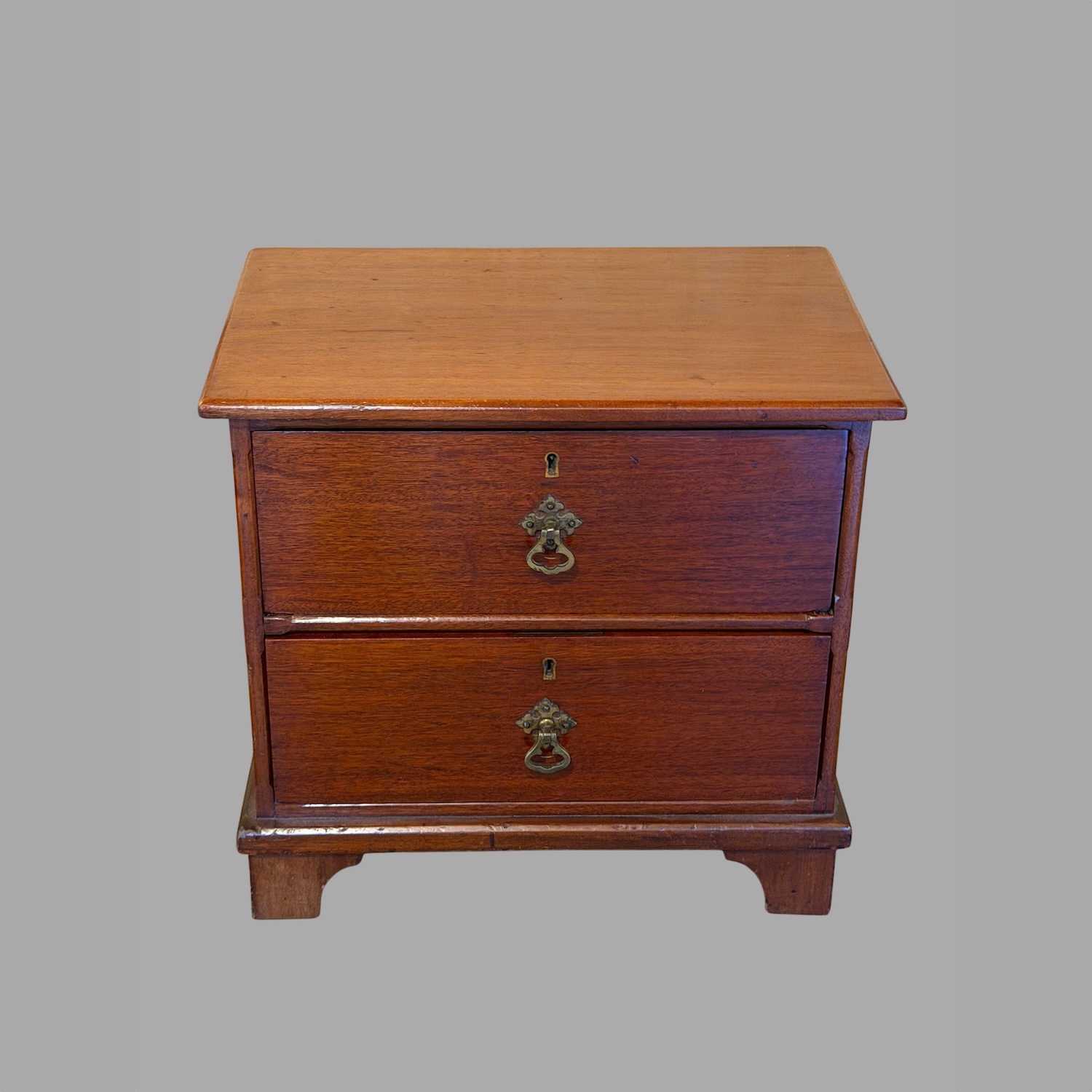 small-english-georgian-style-mahogany-2-drawer-chest-nightstand-f926-3